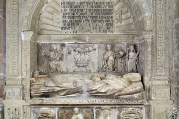 E 20 Sepulcro Juan ruiz siguenza